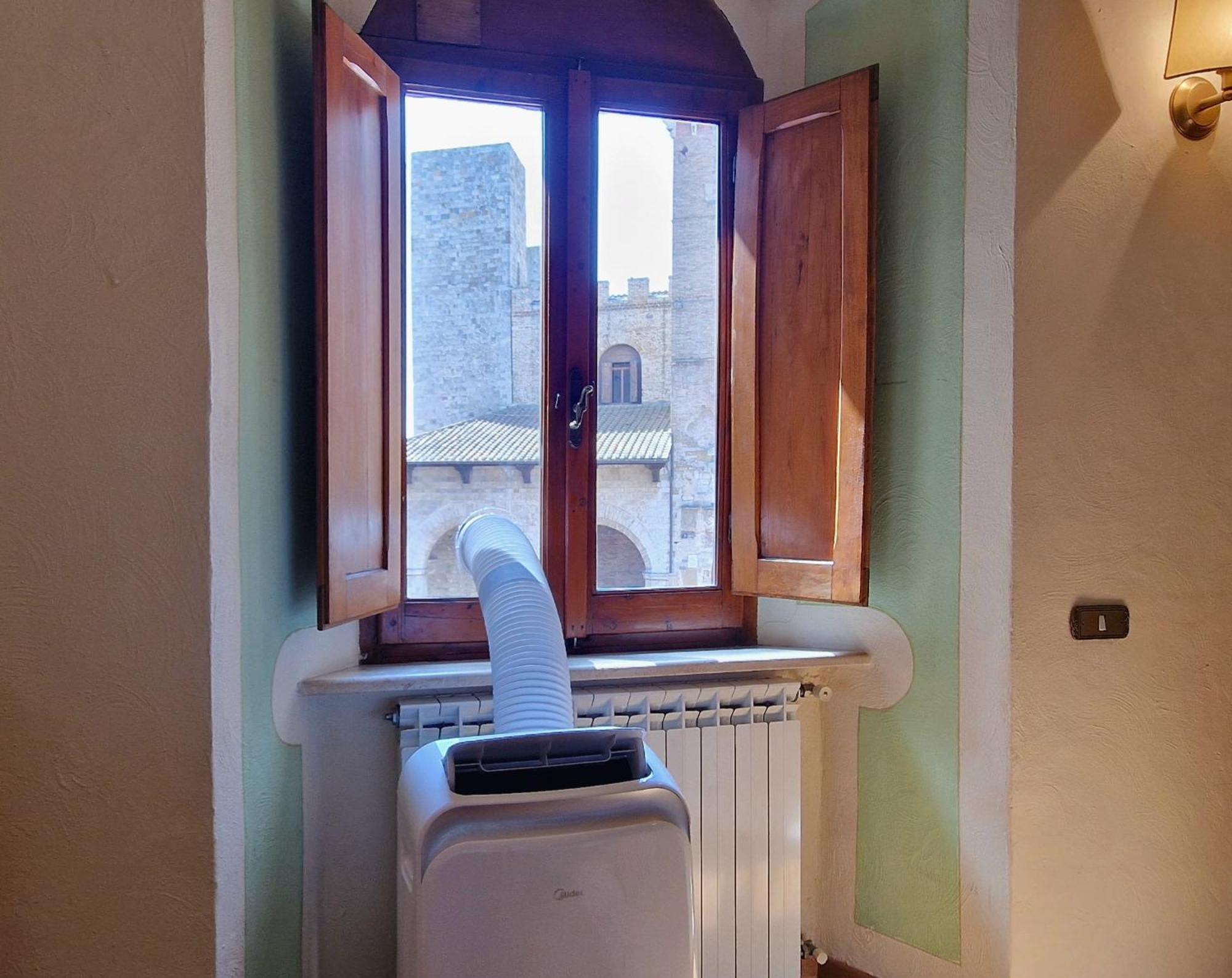 Sangi Studio Apartment - With Amazing View Of The Duomo San Gimignano Exterior foto